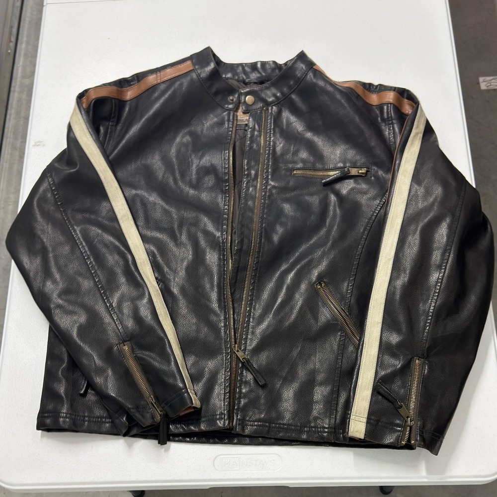 Arizona Jean Company Faux Leather Moto Jacket Mens medium Black Stripes Biker